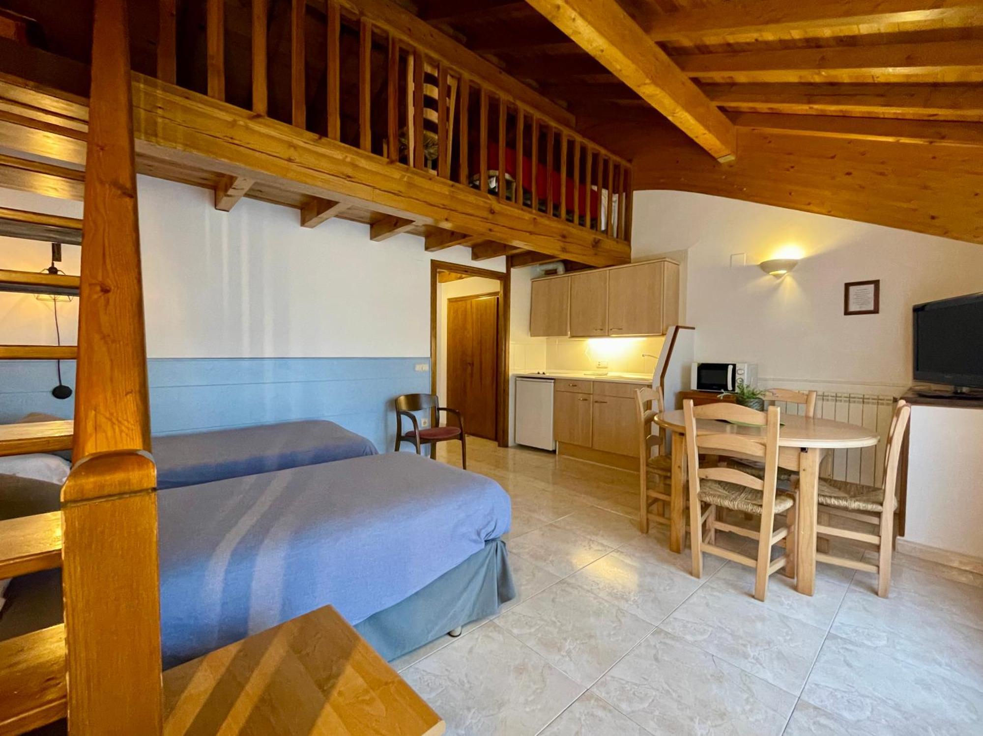 Apartment (4 Adults)